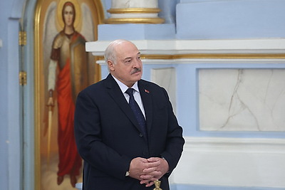 Лукашенко на Пасху посетил Свято-Покровский храм в Толочине