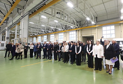 Ключи от микроавтобусов передали в соцучреждения страны