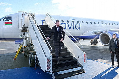 Турчин прибыл с официальным визитом в Казахстан