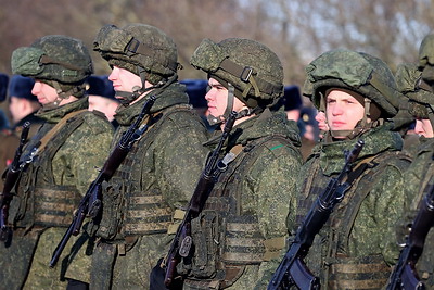 Помня о подвиге. В Гродно почтили память участников ВОВ в преддверии 23 февраля
