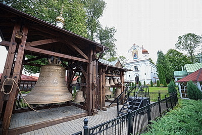 Лукашенко посетил монастырь в Жировичах