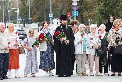 \"Никто не забыт, ничто не забыто\". Акция памяти и скорби прошла в Минске
