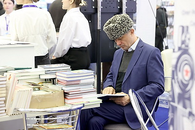 Встречи с авторами и новинки. День России проходит на ММКВЯ