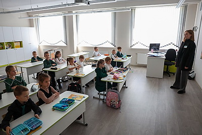 В школах Беларуси подходит к завершению первая учебная четверть