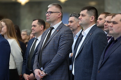 Работники Министерства связи и информатизации посетили с экскурсией Дворец Независимости
