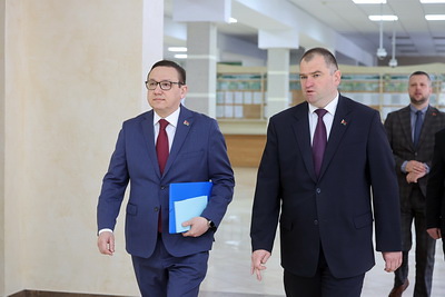 Здоровье, семья, труд на земле. О чем Перцов говорил со студентами гродненского аграрного вуза