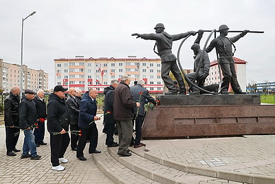 Обновленный сквер Энергетиков открыли в Хойниках