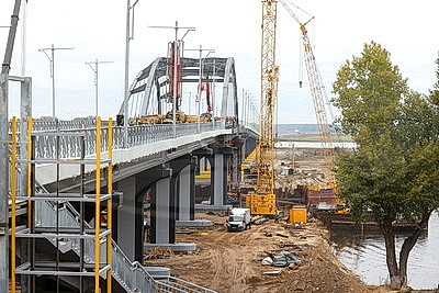 В Мозыре завершается строительство нового моста через Припять