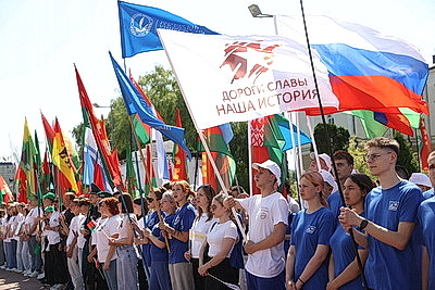 Маршем Победителей стартовали Дни молодежи в фестивальном Витебске