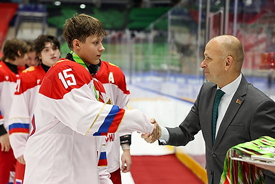 Хоккеисты Беларуси-U18 выиграли Кубок Президентского спортивного клуба в Минске