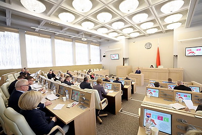 Заседание второй сессии Совета Республики состоялось в Минске