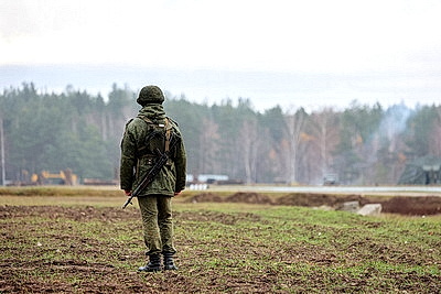 Борьба с дронами и бой в лесу. В Лепельском районе проходит оперативный сбор командного состава ВС