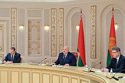 Лукашенко: сотрудничество с Санкт-Петербургом для Беларуси - приоритет приоритетов