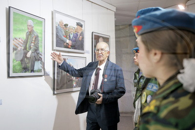 Энергетика передается через снимки. Выставка \"Солдаты Победы\" фотокора БЕЛТА открылась в Витебске