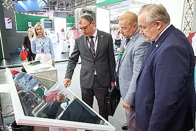 Вице-премьер Беларуси посетил национальную экспозицию на \"ИННОПРОМе\"