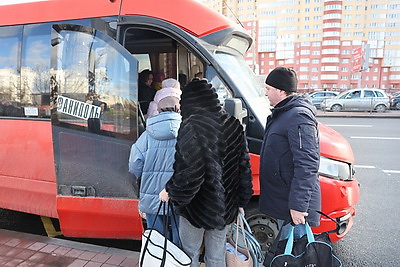 Очереди на пригородные маршрутки в Минске
