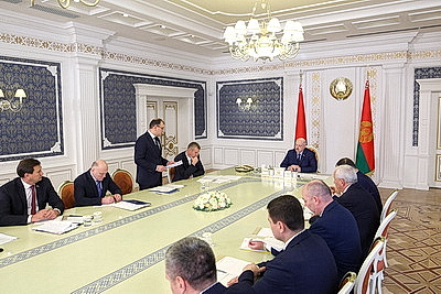 Лукашенко ставит напряженные задачи по работе в Африке