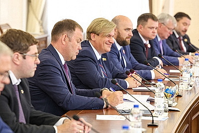 В правительстве состоялась встреча с губернатором Кемеровской области