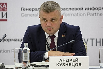 Проведение премьерной выставки \"ИННОПРОМ\" в Беларуси обсудили на пресс-конференции в Екатеринбурге
