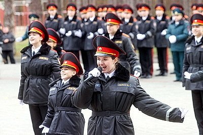 Быть честными и добросовестными. Клятву лицеиста МЧС дали 77 ребят