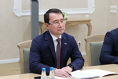 Кочанова провела встречу с послом Казахстана