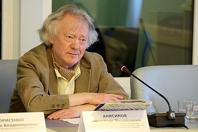 Космонавт Новицкий избран почетным членом правления Белорусского фонда мира