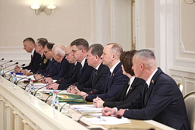 Лукашенко провел совещание с руководством Совмина