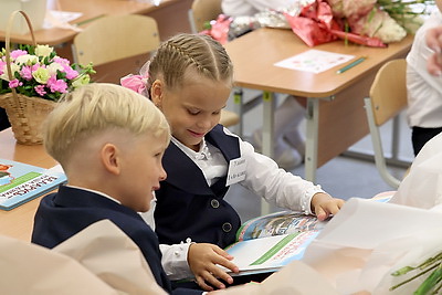 После реконструкции открылась одна из старейших школ Минска на ул.Красноармейской