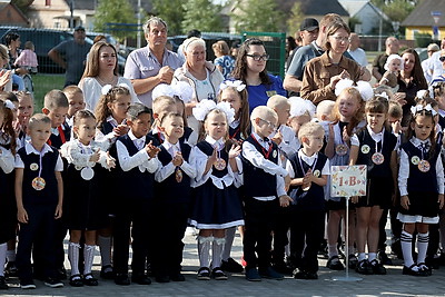 Образование - важнейший приоритет государства. Турчин открыл начальную школу в Слуцке