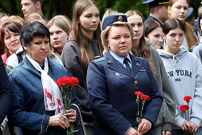 Останки расстрелянных в годы ВОВ 195 мирных жителей перезахоронили в Полоцке