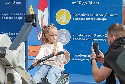 \"Рекорд посещаемости бьется каждый год\". У Дворца спорта отмечают Олимпийский день