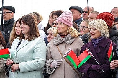 Лукашенко в Мозыре открыл обновленный мост через Припять