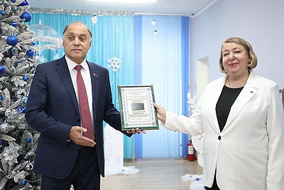 Вольфович: участие в акции \"Наши дети\" помогает нам стать добрее