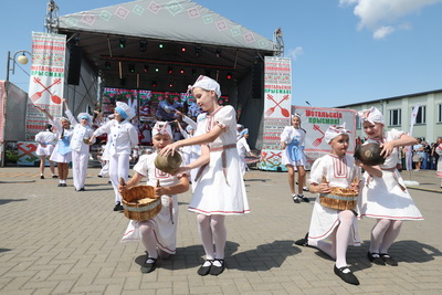 Фестиваль фольклора \"Мотальскія прысмакі\" прошел в Ивановском районе