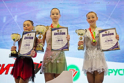 Белорусские фигуристы завоевали четыре медали домашнего Кубка сильнейших