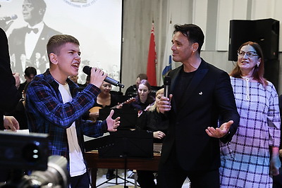 \"Золотой шлягер-2025\". Концерт-урок итальянского певца Риккардо Форези прошел в Могилеве