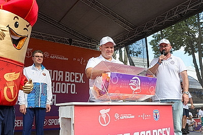 \"Спорт для всех\" ярко завершился на стадионе \"Динамо\"