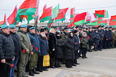 Боль на этой земле не утихнет никогда. Мемориал жертвам фашизма открыли в Речицком районе