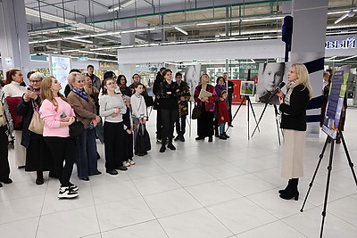 \"Картина - как победа над болезнью\". В Минске открылась выставка воспитанников детского хосписа