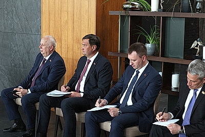 Турчин провел переговоры с Генеральным секретарем Центрального комитета Коммунистической партии Вьетнама