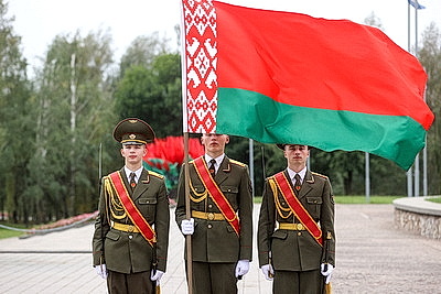 Митинг на Кургане Славы в Гродно собрал более 100 прокурорских работников