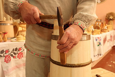 Нематериальное наследие. Традиционная технология бондарных изделий в Глусском районе