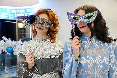 \"Атмосфера сказки!\". Более 40 пар кружились в танце на студенческом балу в Витебске