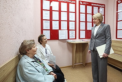 Чуприс: служба \"одно окно\" остается востребованной, но будущее - за цифровизацией