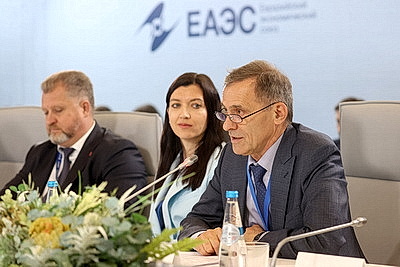 ЕЭФ: мероприятия деловой программы проходят на полях форума