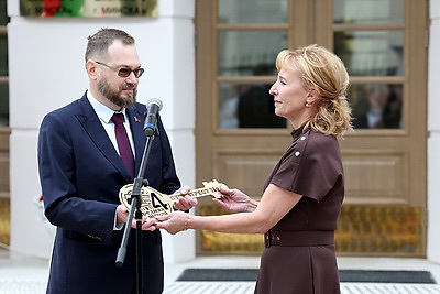 После реконструкции открылась одна из старейших школ Минска на ул.Красноармейской