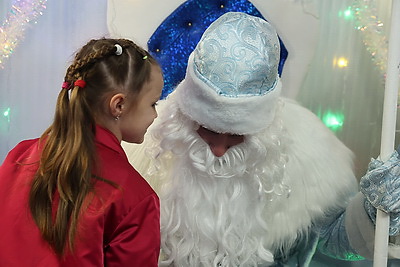 В Глуске открылась усадьба Деда Мороза