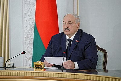 Лукашенко проводит селекторное совещание по уборочной кампании