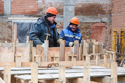 Завершить реконструкцию аквацентра \"Лазурный\" в Гродно планируют к лету 2026 года