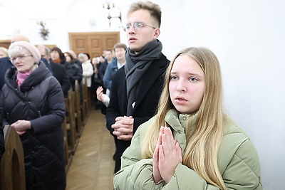 Рождественские службы проходят в католических храмах